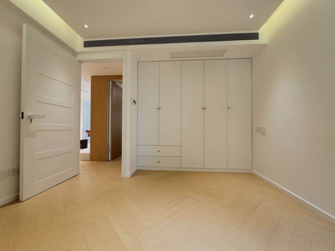 Housing image — Bedroom