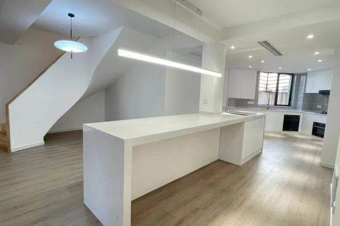 Spacious 3BR Apartment near Xintiandi Metro with Terrace (L1/L10/L13/L14)