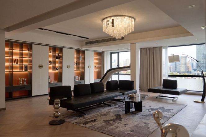 Spacious 4BR Apartment in North Bund with Terrace (L12)