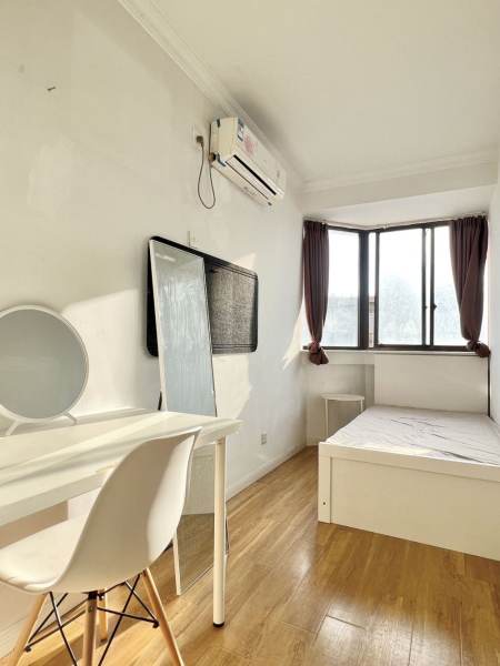 Housing image — Bedroom