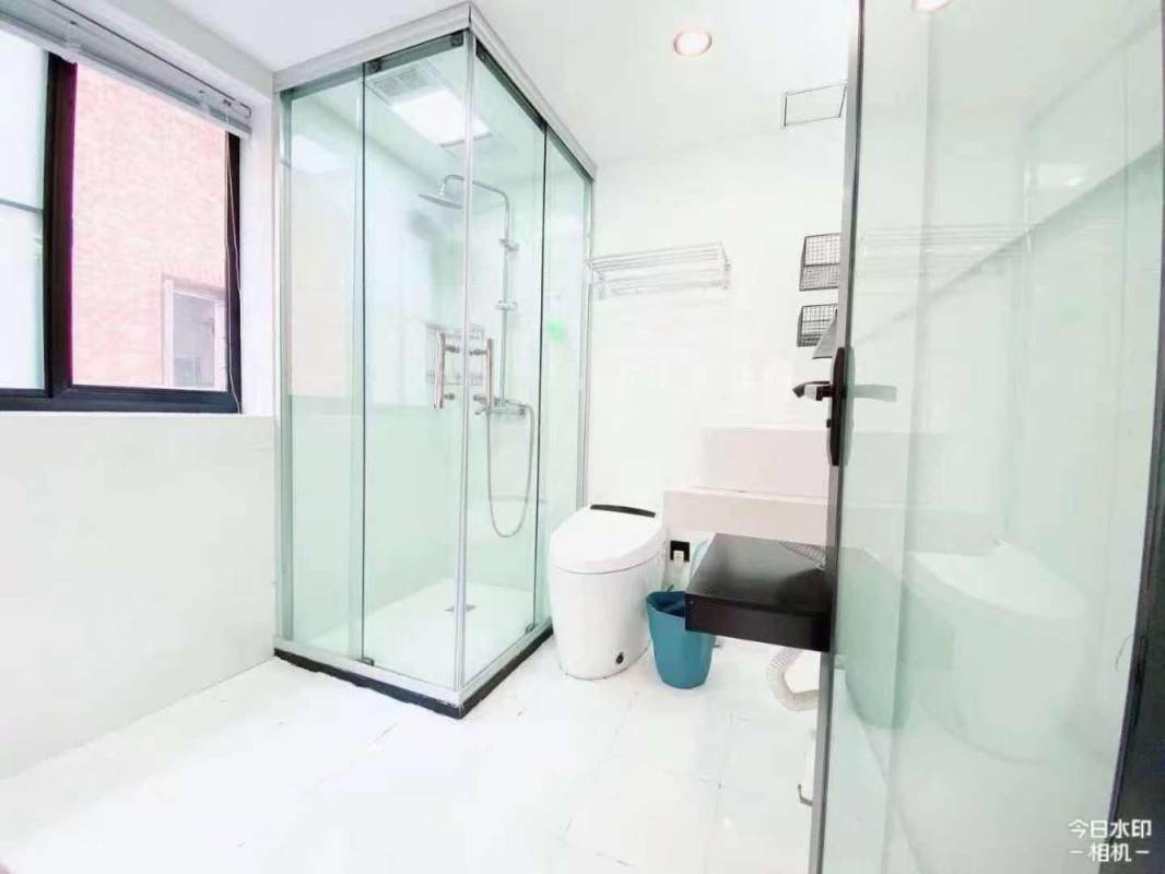 Housing image — Bathroom