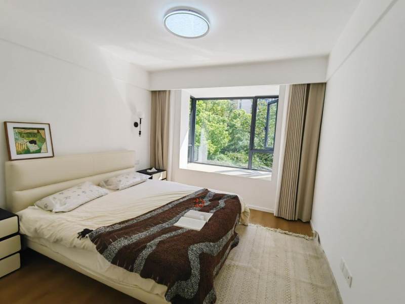 Housing image — Bedroom