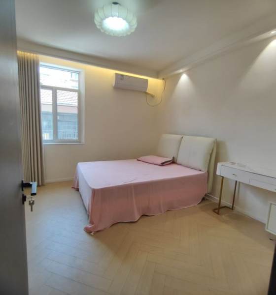 Housing image — Bedroom