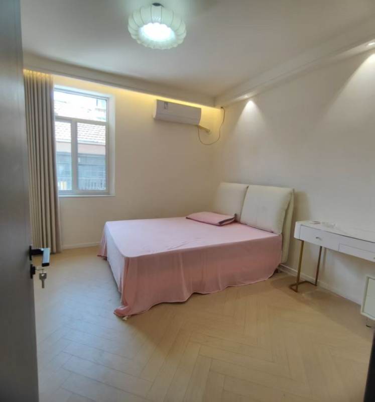 Housing image — Bedroom