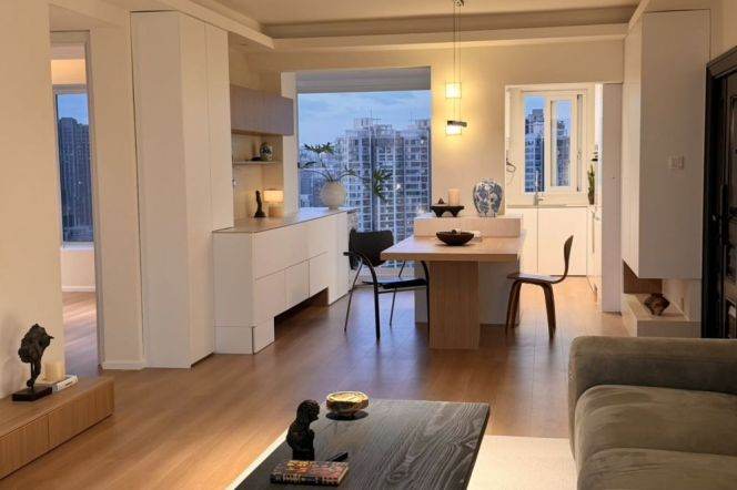 High-Floor 3BR Apartment in Jing'an (L7)