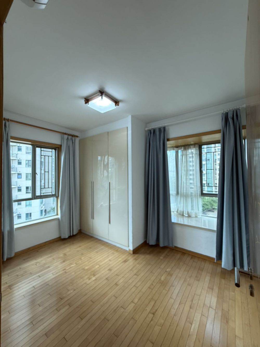Housing image — Bedroom