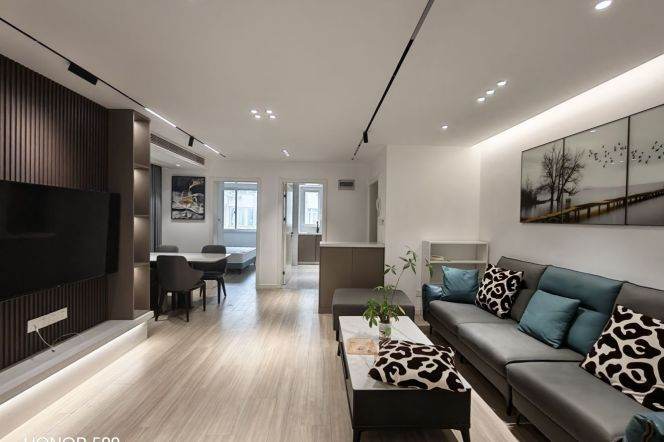 3BR Apartment at Huaye Unit (L2/L12/L13)