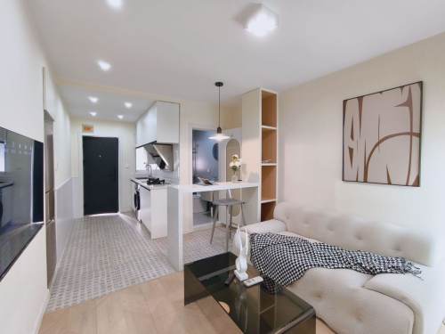 Housing image — Living Room