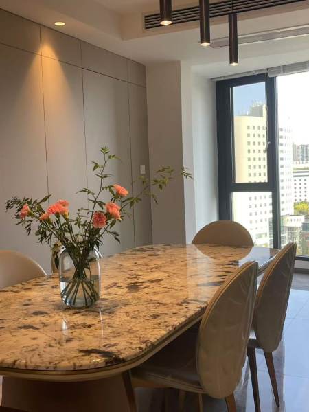Housing image — Dining Area