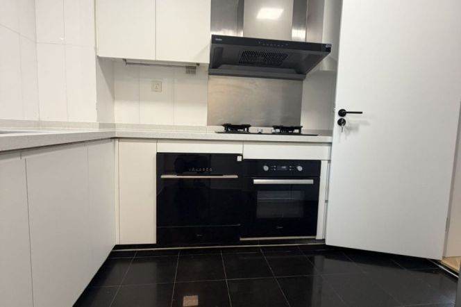 High-Floor 3BR Apartment at One Park Avenue