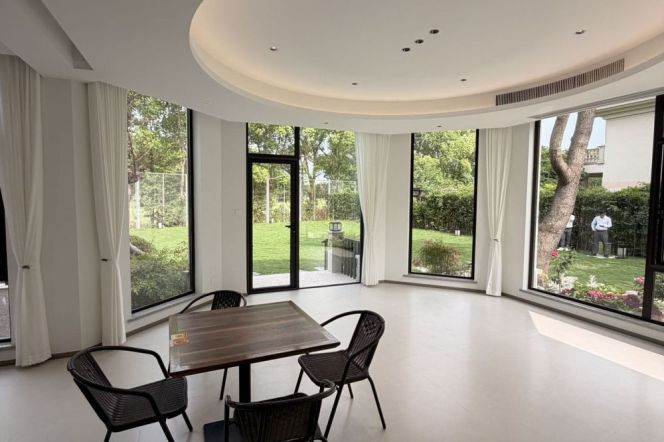 Spacious 5BR Villa at Shanghai Yintao Golf Club with Terrace