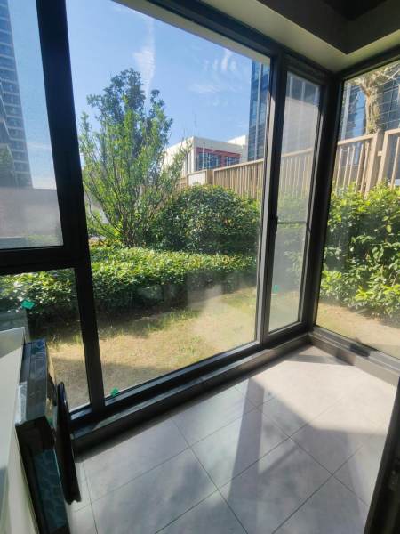 Housing image — Balcony