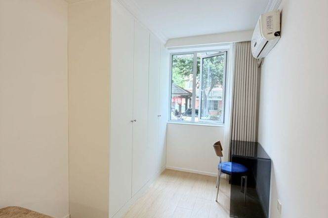 1BR Apartment near Jiaotong University Metro (L10/L11)