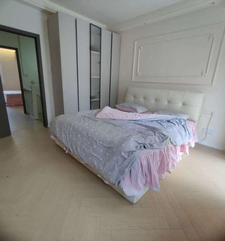 Housing image — Bedroom