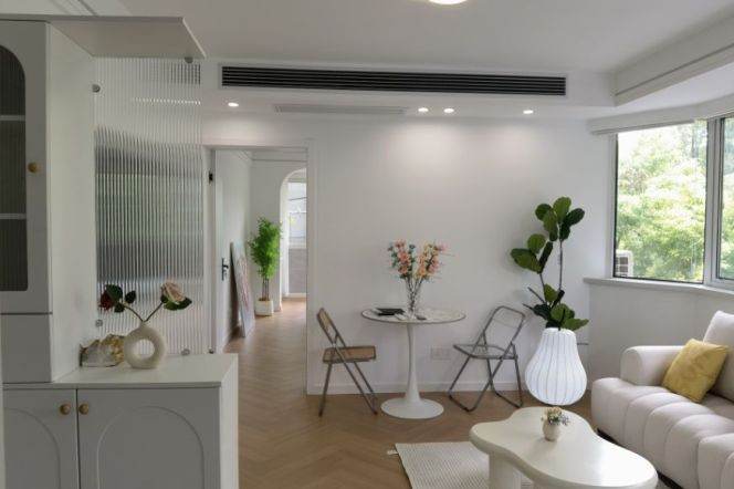 Spacious Studio Apartment near Zhongshan Park with Green View (L2/L11)