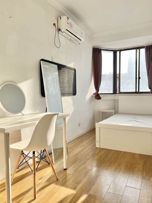 Housing image — Bedroom