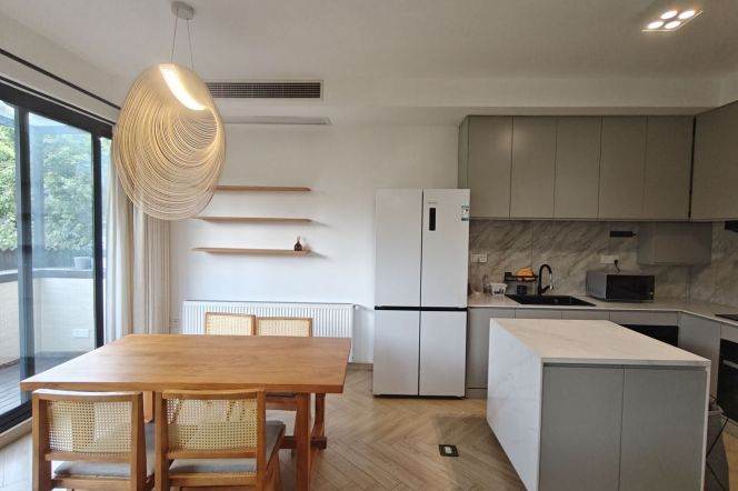 Spacious 2BR Lane House in Old Xuhui (L1/L7)