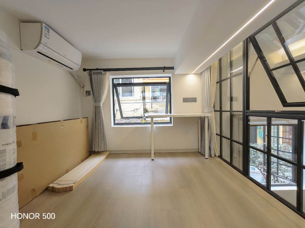 Housing image — Bedroom