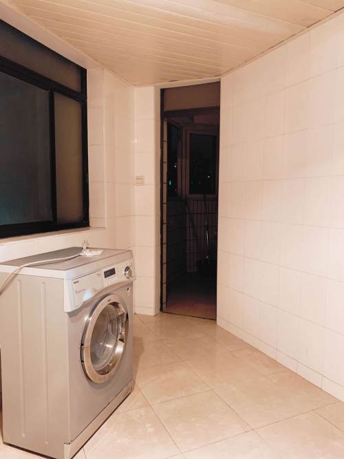Housing image — Bathroom
