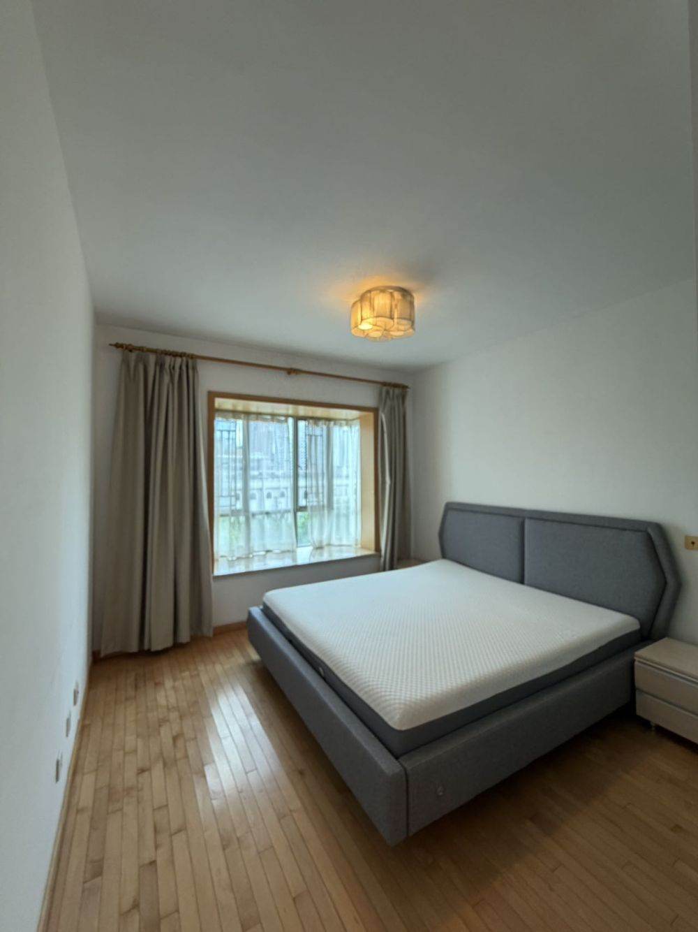 Housing image — Study