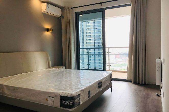 High-Floor Spacious 2BR Apartment in Jing'an (L13/L14)