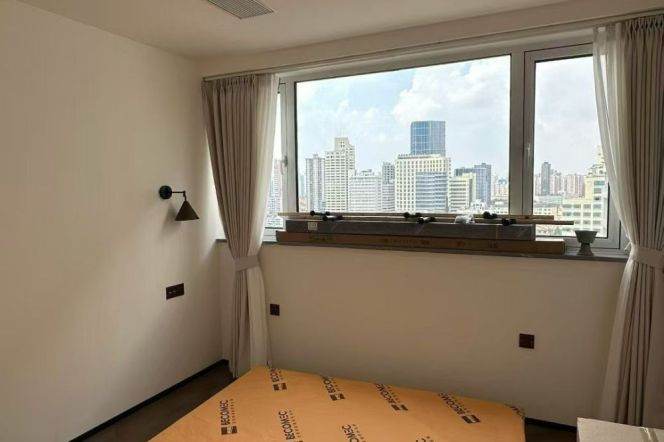 Spacious 1BR Apartment in Old Xuhui