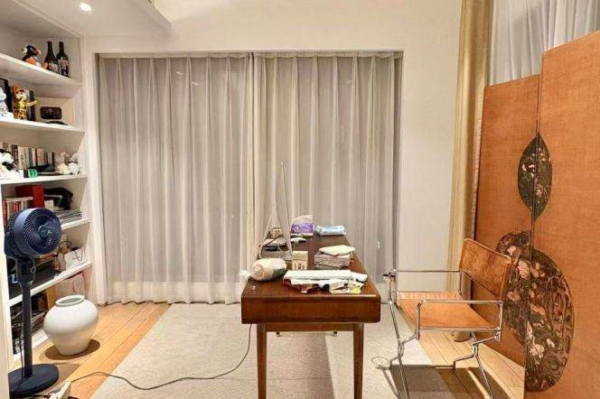Spacious 3BR Apartment in Old Xuhui (L10/L11)