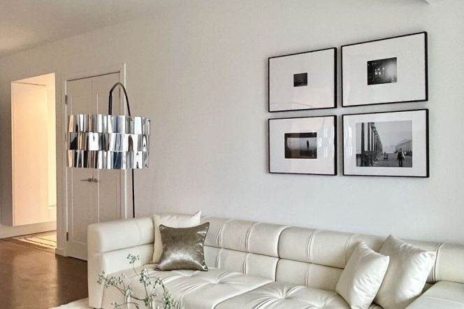 High-Floor Spacious 2BR Apartment near Xintiandi Metro (L10/L13)