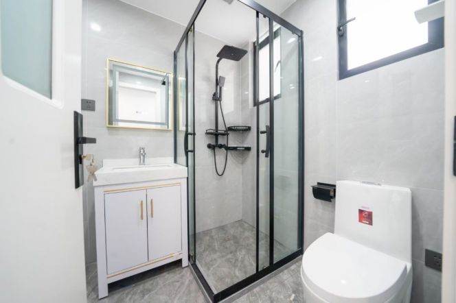 1BR Apartment near Celebrity Garden (L9/L12)