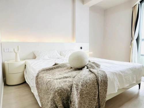 Housing image — Bedroom