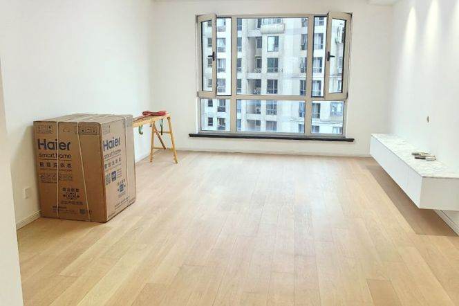 High-Floor 3BR Apartment in Laoximen (L8/L10/L14)