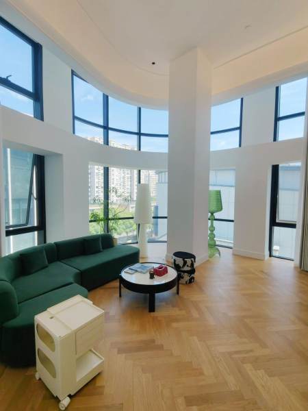 Housing image — Living Room