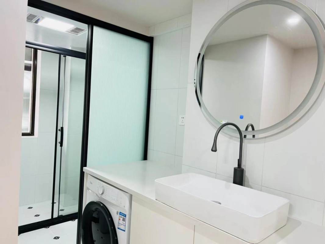 Housing image — Bathroom