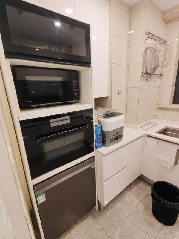 Housing image — Kitchen