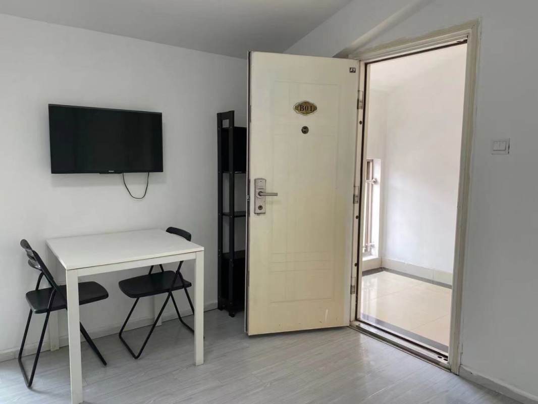 Housing image — Living Room