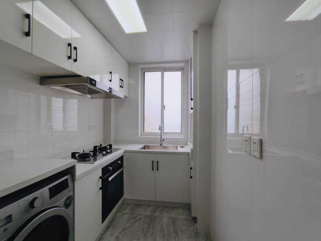 Housing image — Kitchen