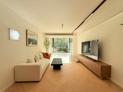 Housing image — Living Room