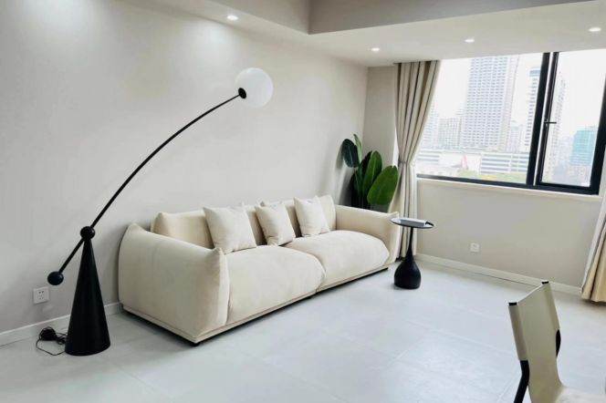 Spacious 2BR Apartment in Old Xuhui (L2/L7/L14)
