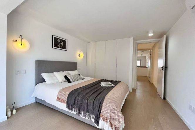 2BR Apartment near Changping Rd Metro