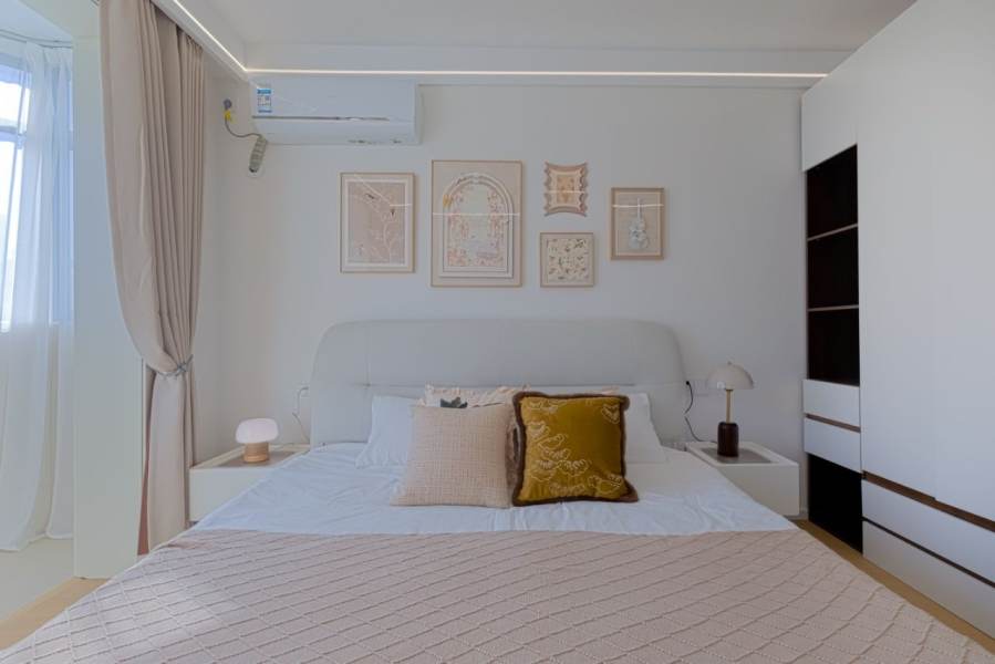 Housing image — Bedroom