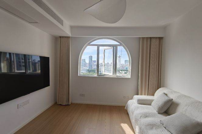 High-Floor 2BR Apartment near Xintiandi (L1/L8/L14)