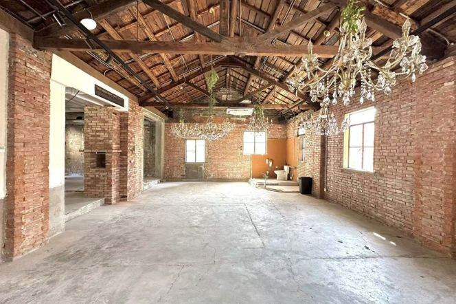 Spacious Studio Heritage Apartment (L9)