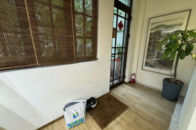 Spacious Studio Commercial Space (L1/L14)