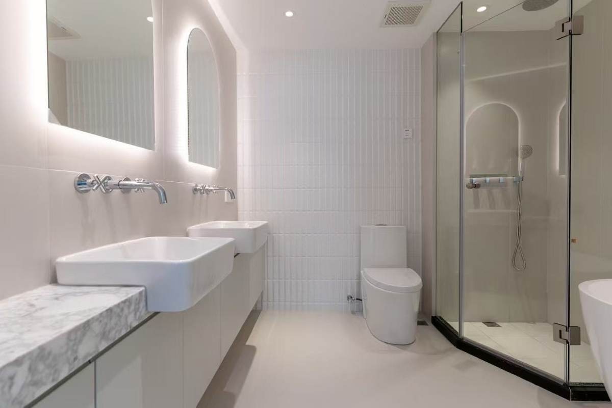 Housing image — Bathroom