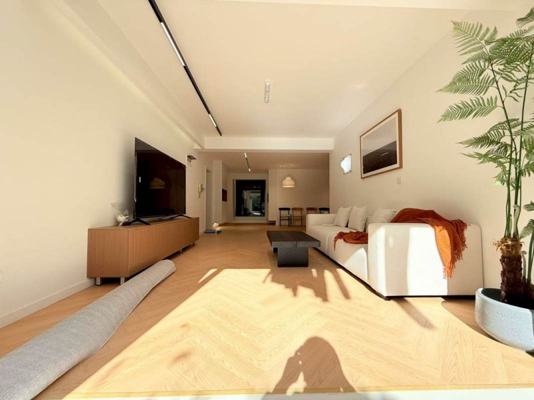 Housing image — Living Room