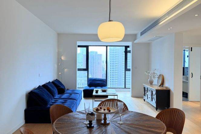 High-Floor 3BR Apartment in Jing'an (L1/L12/L13)
