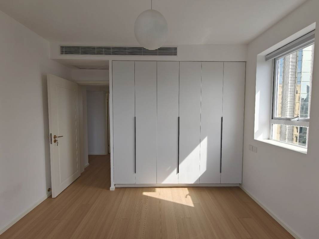 Housing image — Bedroom