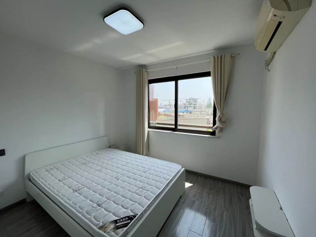 Housing image — Bedroom