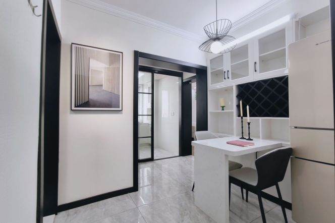 1BR Apartment in Old Xuhui (L7/L9)