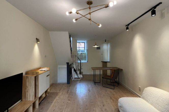 1BR Apartment near South Huangpi Road Metro (L1/L14)